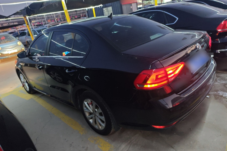 大众 朗逸 2017款 1.6L 自动舒适版车身外观4