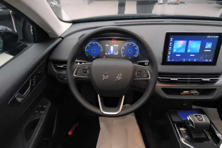 红旗E-QM5 2023款 改款 基础出行版中控内饰13