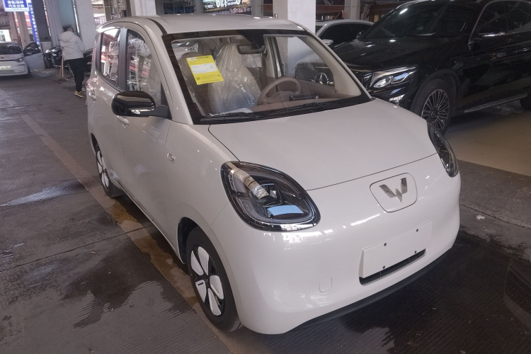 五菱汽车 宏光MINIEV 2025款 四门版 进阶款车身外观3