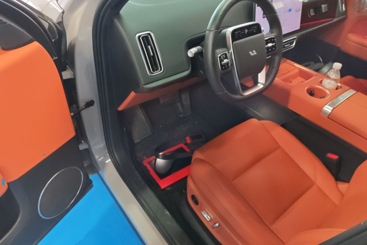 理想汽车 理想L6 2024款 Pro中控内饰20