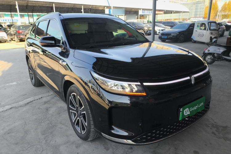 鸿蒙智行 问界M7 2024款 1.5T 智驾四驱Pro版 6座车身外观3