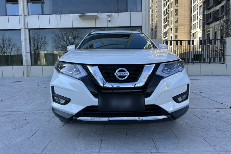 日产 奇骏 2023款 经典 2.0L 两驱智联臻享版车身外观6004