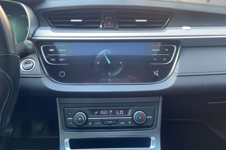 吉利汽车 帝豪 2018款 1.5L 手动向上互联版局部细节16