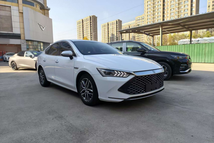 比亚迪 秦PLUS 2021款 DM-i 55KM 旗舰型车身外观6002