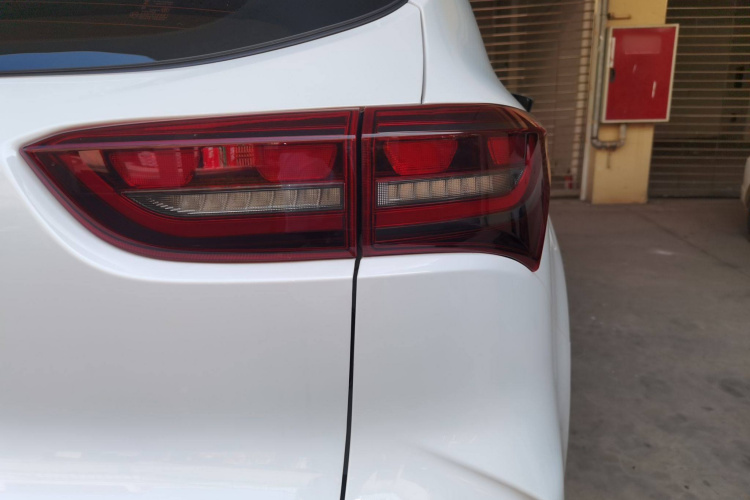 捷途X70 2024款 1.5T DCT跃享版 5座车身外观9