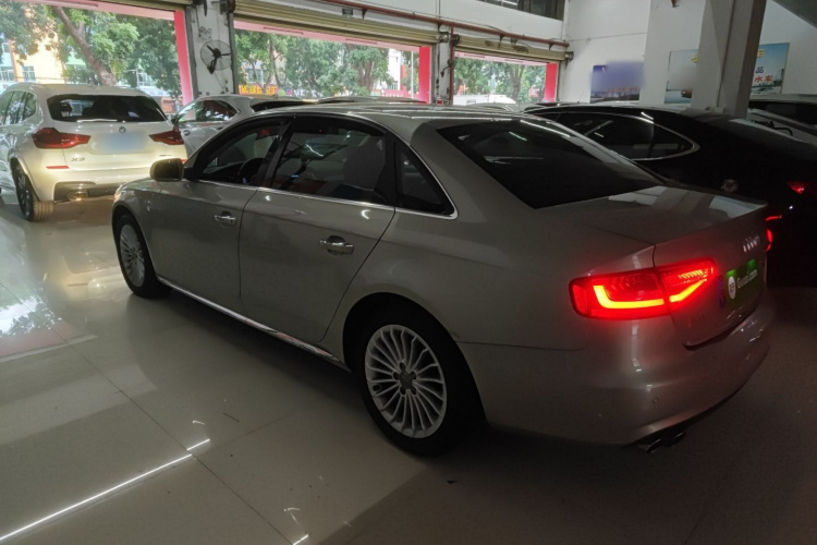 奥迪A4L 2016款 35 TFSI 典藏版 自动标准型车身外观6003