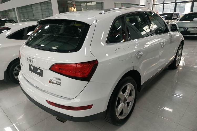 奥迪Q5 2016款 40 TFSI 技术型车身外观6005