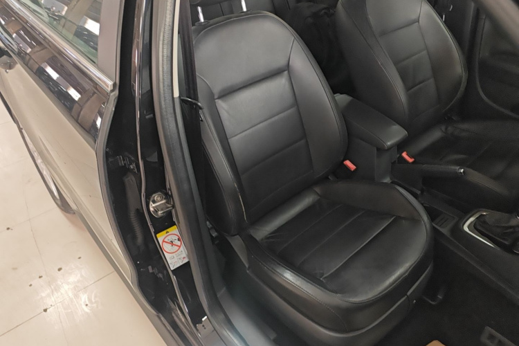 大众 朗逸 2013款 改款经典 1.6L 自动舒适版局部细节41