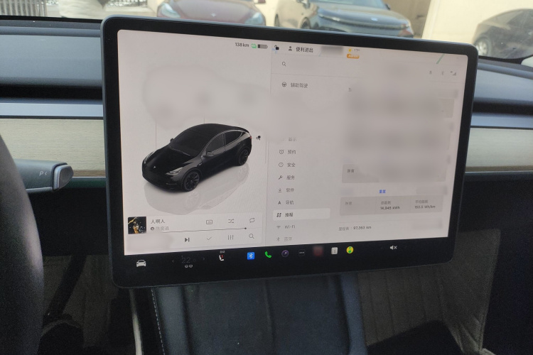 特斯拉 Model Y 2022款 长续航全轮驱动版局部细节14