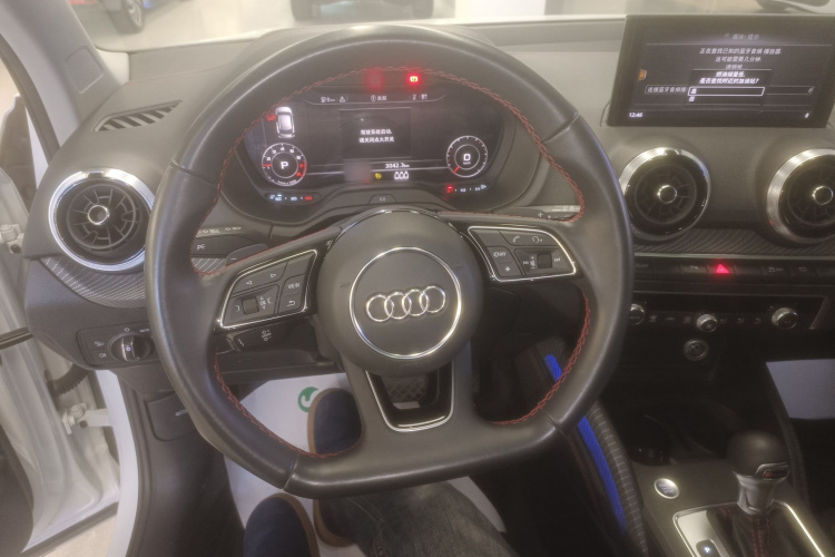 奥迪Q2L 2024款 35TFSI 豪华动感型中控内饰13