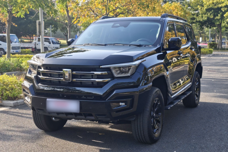 坦克400 2025款 2.0T 汽油版车身外观1