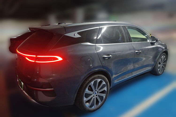 腾势N8 2023款 四驱超混旗舰六座版车身外观7