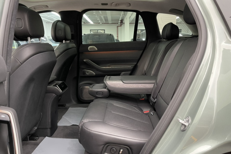 蔚来ES7 2022款 100kWh中控内饰7002