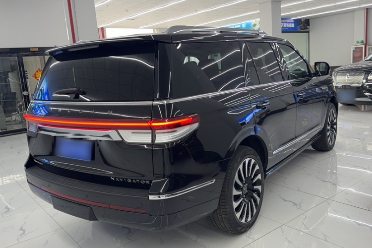林肯 领航员 2022款 3.5T 总统版车身外观6001