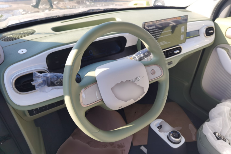 吉利银河 2025款 210km 熊猫骑士局部细节13