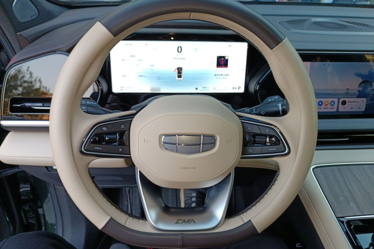 吉利汽车 星越L 2025款 东方曜 2.0TD 自动揽星版中控内饰13