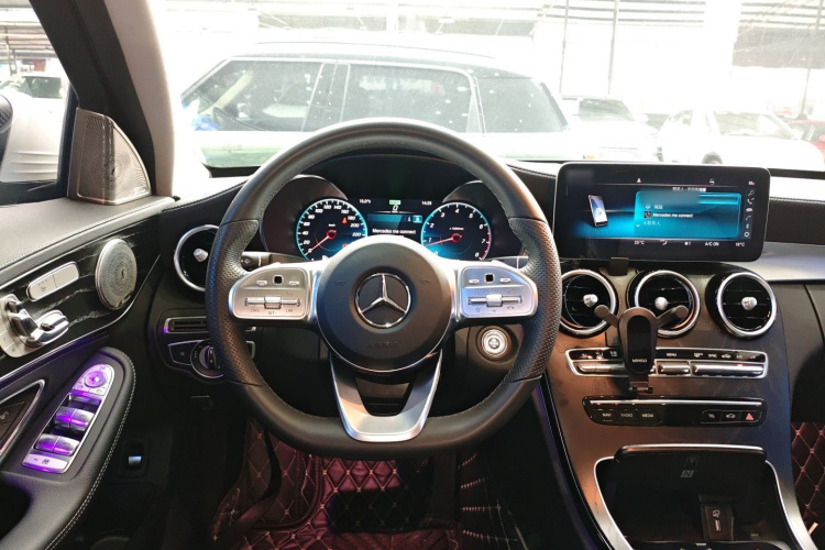 奔驰C级 2020款 改款 C 260 L 运动版中控内饰13