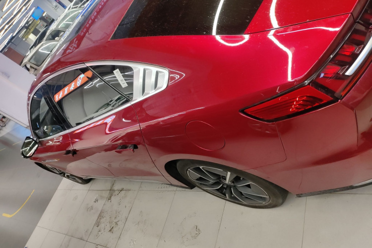 比亚迪 汉 2020款 EV 四驱高性能版旗舰型车身外观4