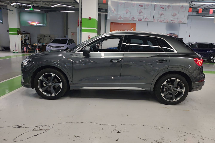 奥迪Q3 2023款 35 TFSI 时尚动感型（1.5T）车身外观6003