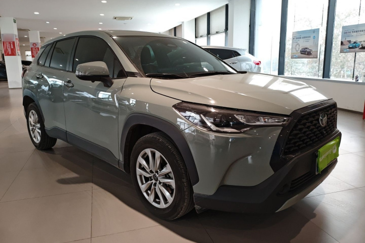 丰田 卡罗拉锐放 2023款 2.0L 精英版车身外观6002