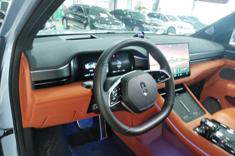 鸿蒙智行 问界M7 2024款 1.5T 智驾四驱Pro版 5座中控内饰12