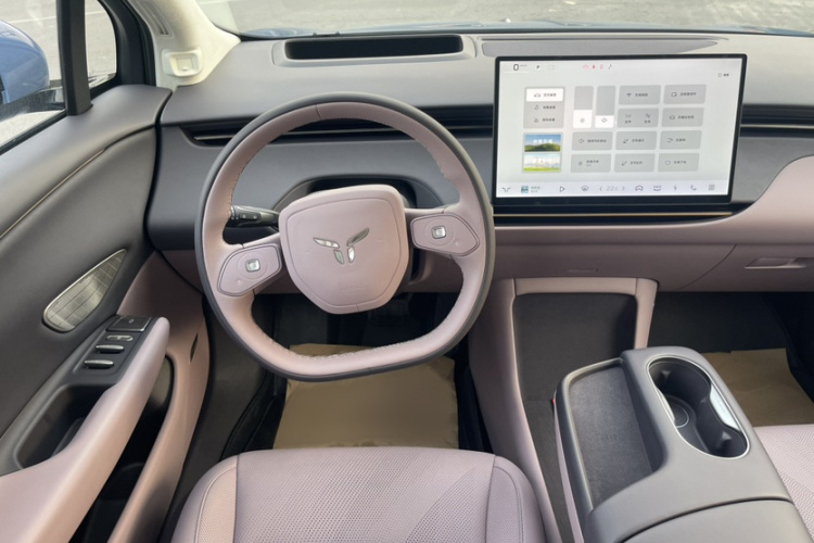 红旗天工06 2025款 660 四驱 智选版局部细节13