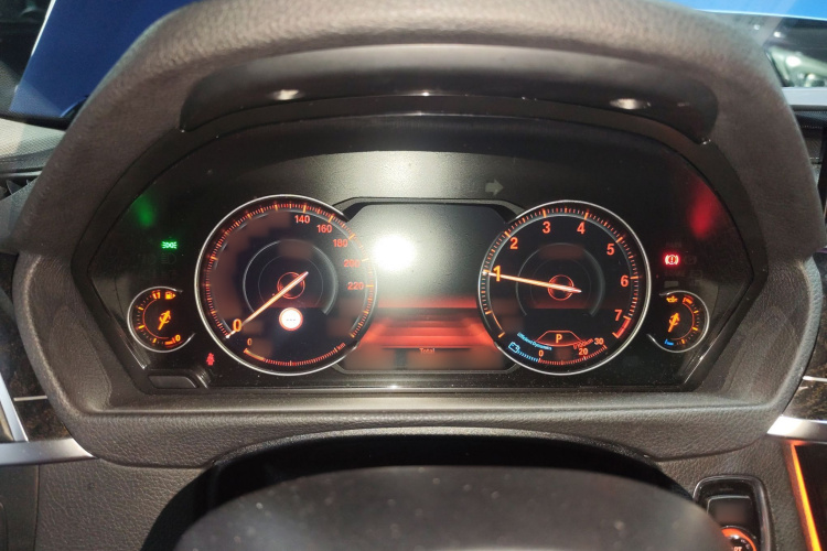 宝马3系 2018款 330Li M运动曜夜版局部细节14