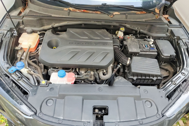 长安UNI-T 2022款 1.5T 运动版 尊贵型局部细节24