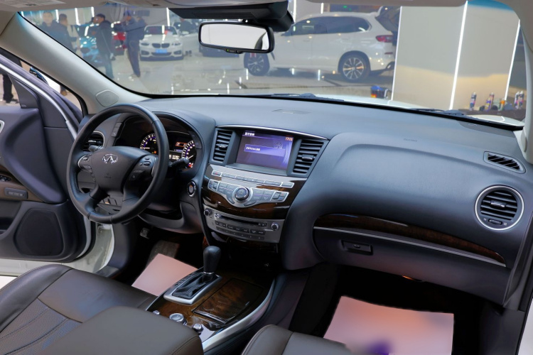 英菲尼迪QX60(进口) 2014款 2.5 S/C Hybrid 四驱全能版中控内饰7004