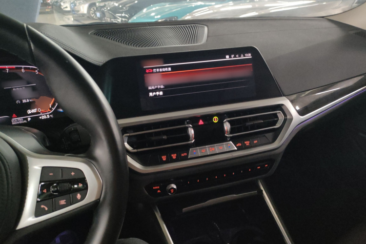 宝马3系 2022款 325Li M运动套装中控内饰7002