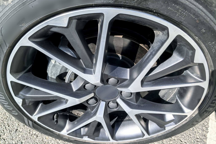 领克03 2022款 2.0TD DCT劲Pro中控内饰7006