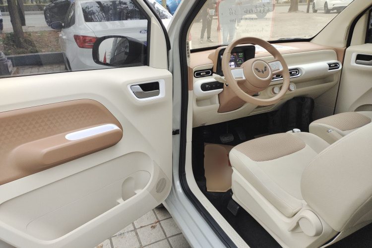 五菱汽车 宏光MINIEV 2024款 第三代 215km 青春版中控内饰7003