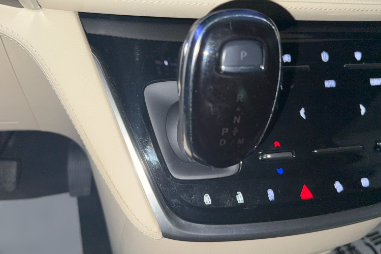 别克GL8 2023款 ES陆尊 尊享型局部细节18