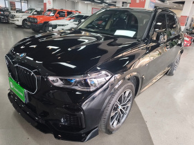 宝马X5 2022款 改款 xDrive 30Li 尊享型M运动套装