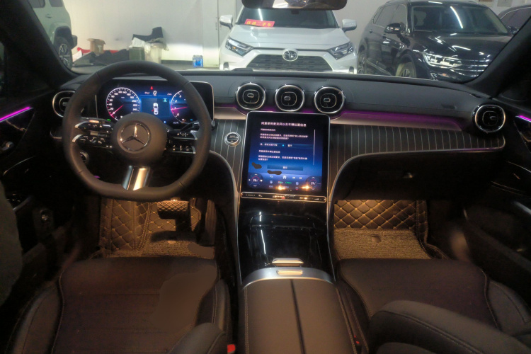 奔驰C级 2025款 改款 C 200 L 运动版中控内饰7002