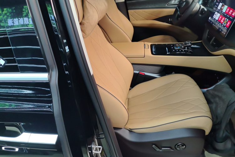 腾势D9 2024款 EV 620 尊享型局部细节41