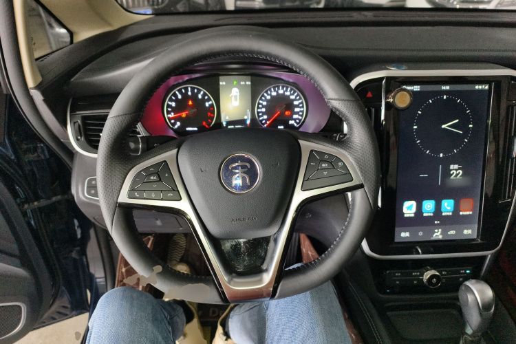 比亚迪 宋MAX 2017款 1.5T 自动智联精英型 7座中控内饰13