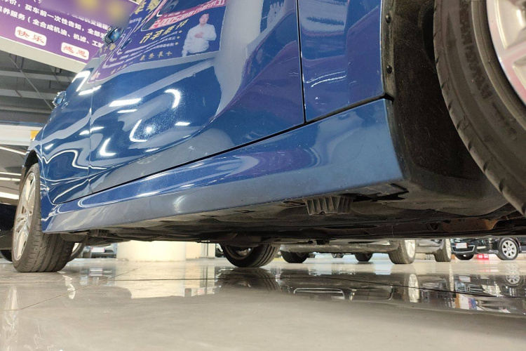 宝马1系 2019款 120i M运动套装局部细节9001