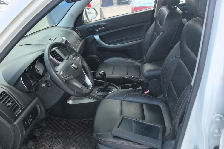 长安CS35 2014款 1.6L 手动豪华型 国IV中控内饰19