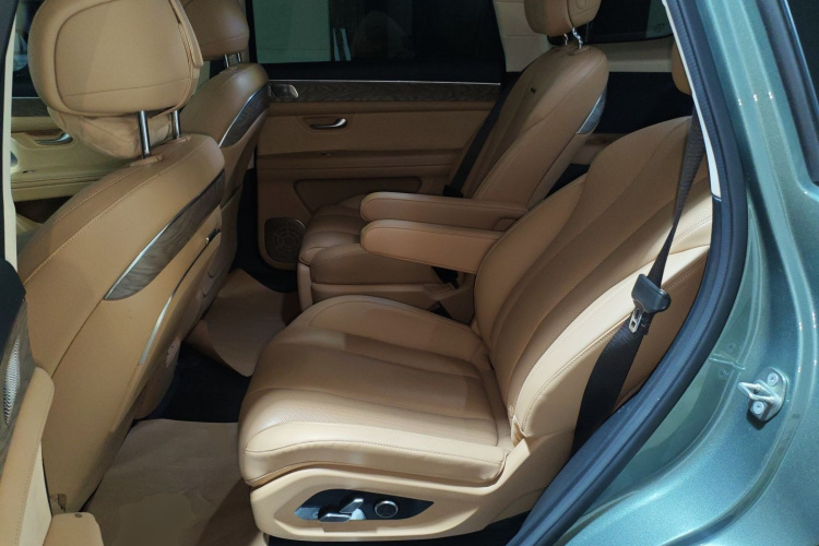 鸿蒙智行 问界M7 2022款 1.5T 四驱旗舰版中控内饰21