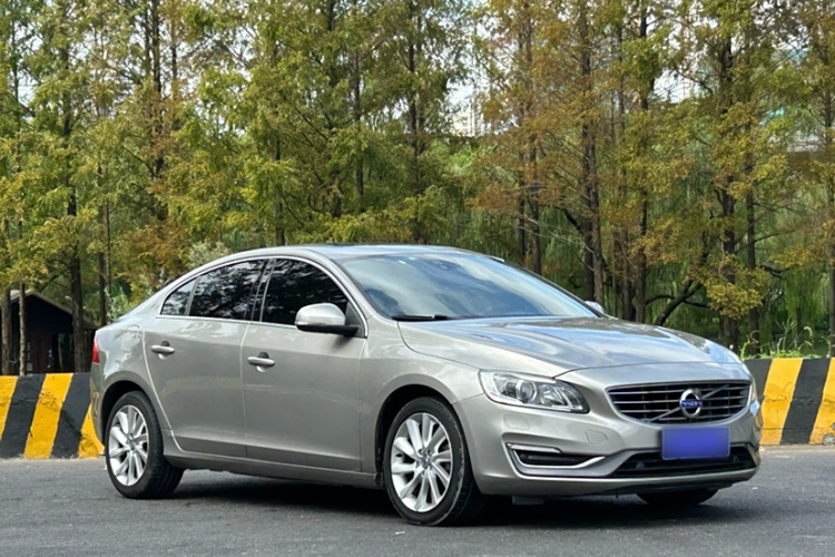 沃尔沃S60 2014款 S60L 2.0T 智远版车身外观6001