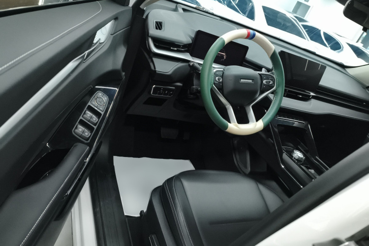 哈弗H6 2022款 第三代 1.5T 自动两驱Max中控内饰20