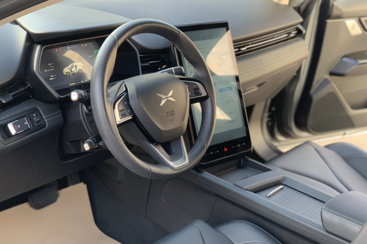 小鹏G3 2021款 G3i 460G中控内饰7013