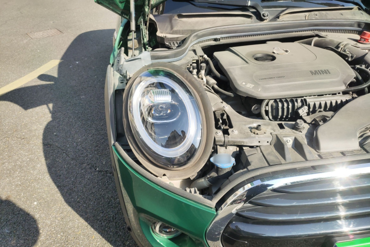 MINI 2020款 1.5T COOPER 艺术家车身外观8