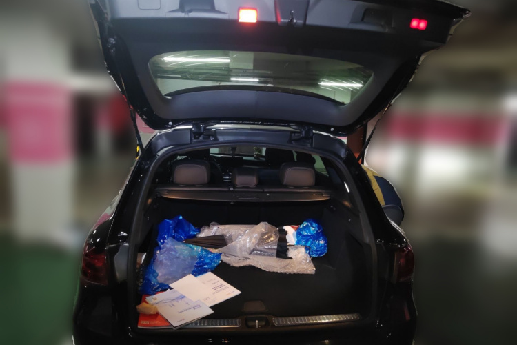 奔驰GLC 2020款 改款 GLC 300 L 4MATIC 动感型中控内饰23