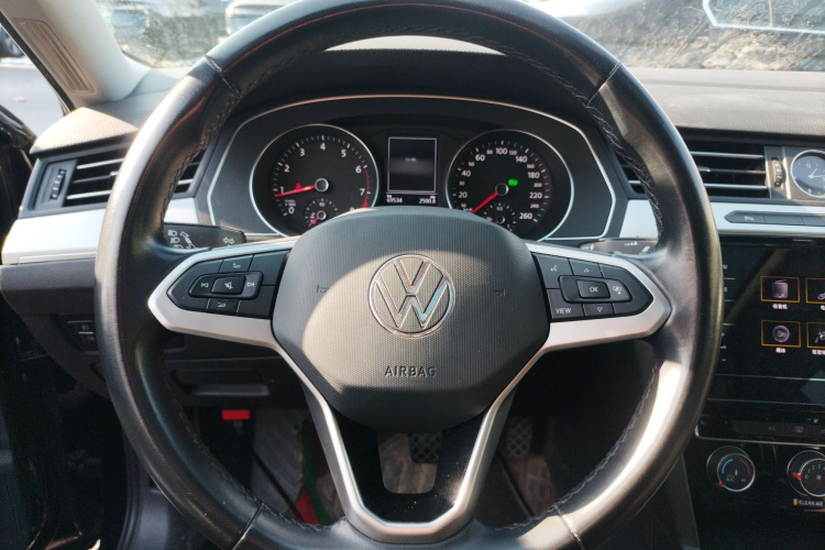 大众 迈腾 2020款 280TSI DSG 舒适型中控内饰13