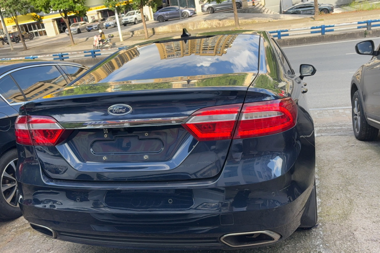 福特 金牛座 2016款 EcoBoost 180 豪华型车身外观6004