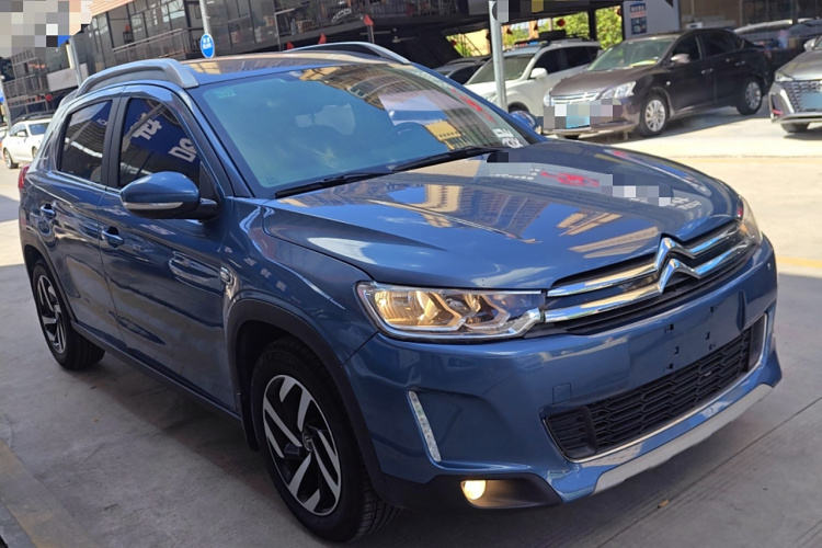 雪铁龙C3-XR 2015款 1.6L 自动先锋型车身外观3