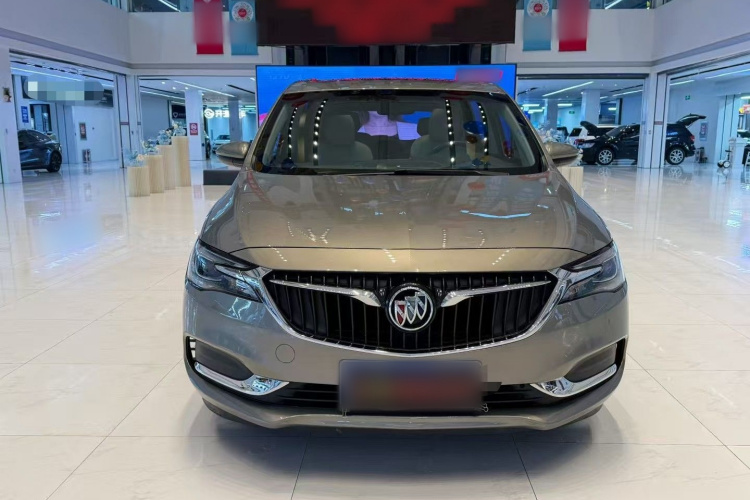 别克GL6 2019款 18T 6座精英型 国VI车身外观6007