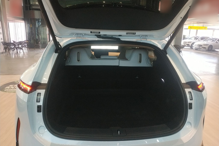 阿维塔07 2024款 Max纯电版机舱底盘23